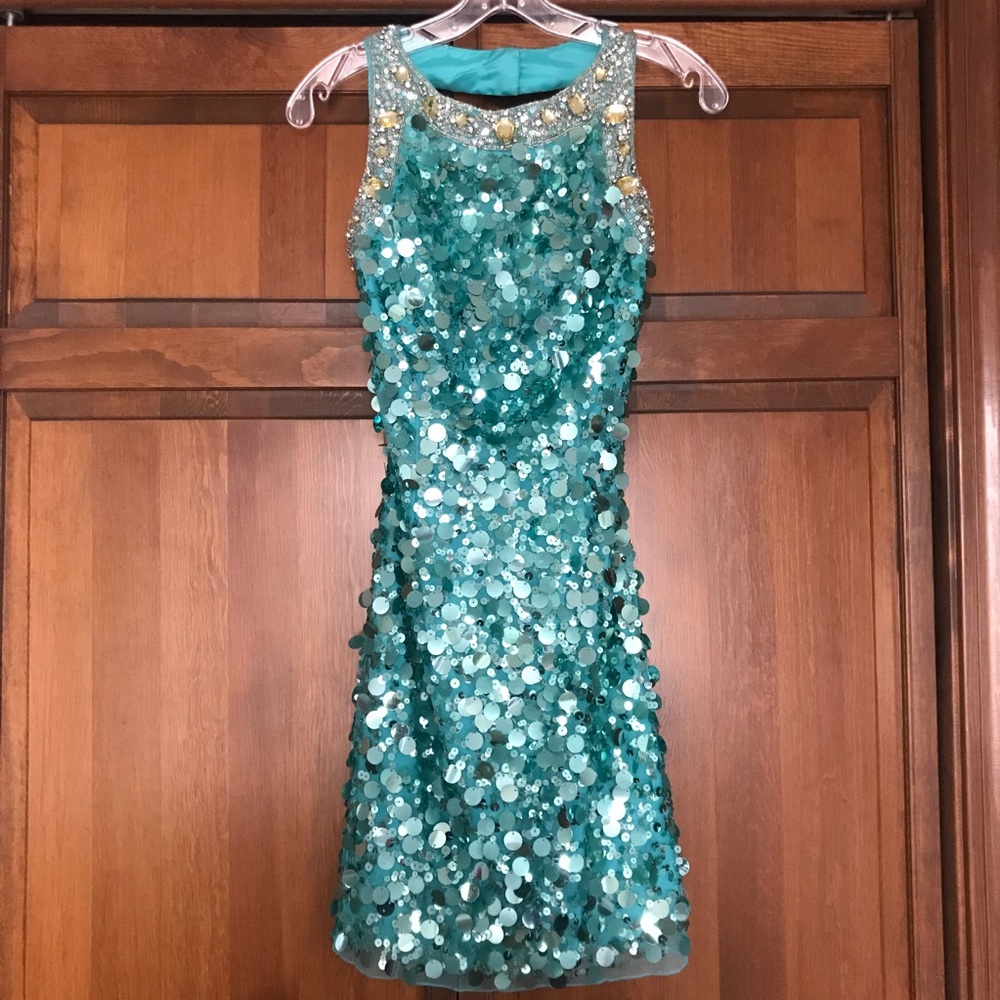Sherri Hill Aqua Sequin Short Prom Dress!
